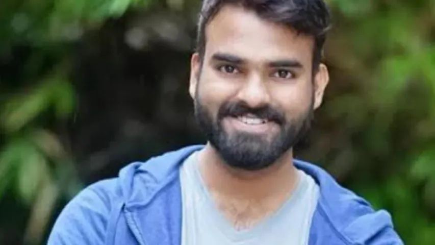 Youtuber Arrested : ప్రముఖ యూట్యూబర్ అరెస్ట్..!