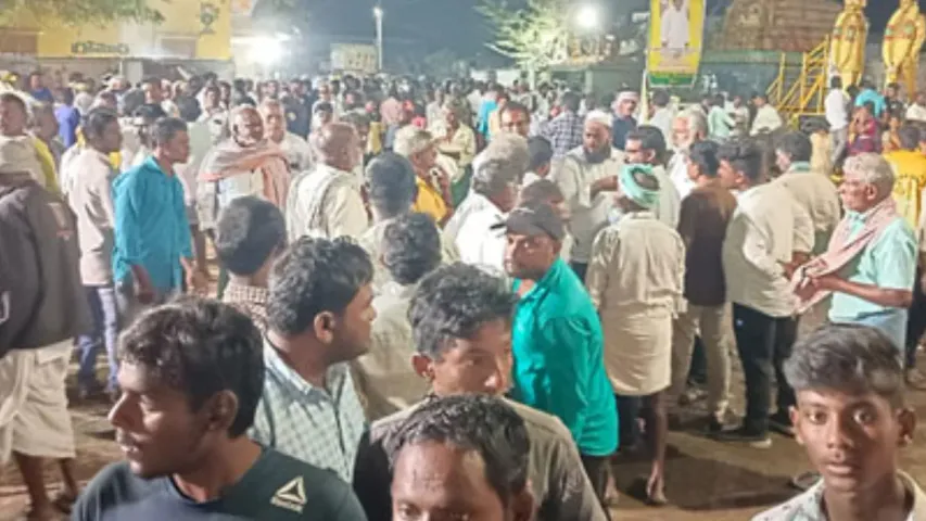 Attack on TDP meeting: పల్నాడులో ఉద్రిక్తత.. టీడీపీ సభపై రాళ్లతో దాడి