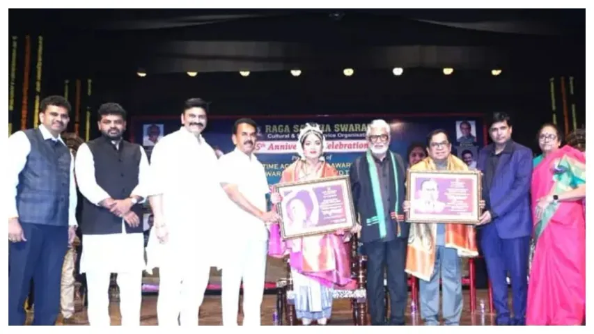 Brahmanandam : హాస్యబ్రహ్మకు అరుదైన గౌరవం.. పురుష్కారంతోపాటు ఆ కంకణ ప్రదానం