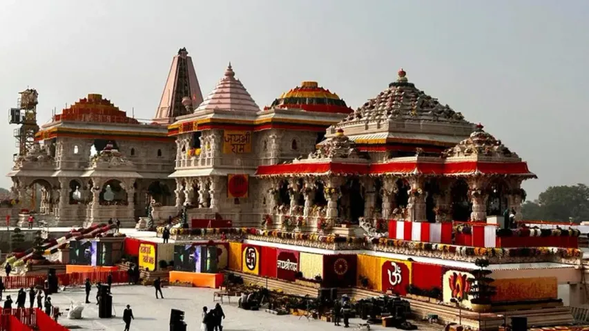Ayodhya: అయోధ్యలో భారీగా తగ్గిన భక్తుల రద్దీ.. కారణం అదేనా !