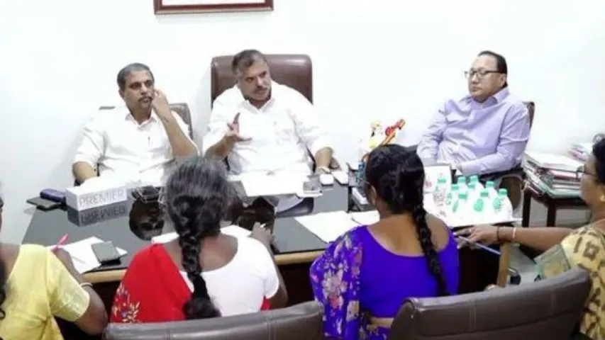 AP Anganwadi News : అంగన్వాడీలతో ప్రభుత్వ చర్చలు సఫలం.. జీతాల పెంపు ఎప్పుడంటే?