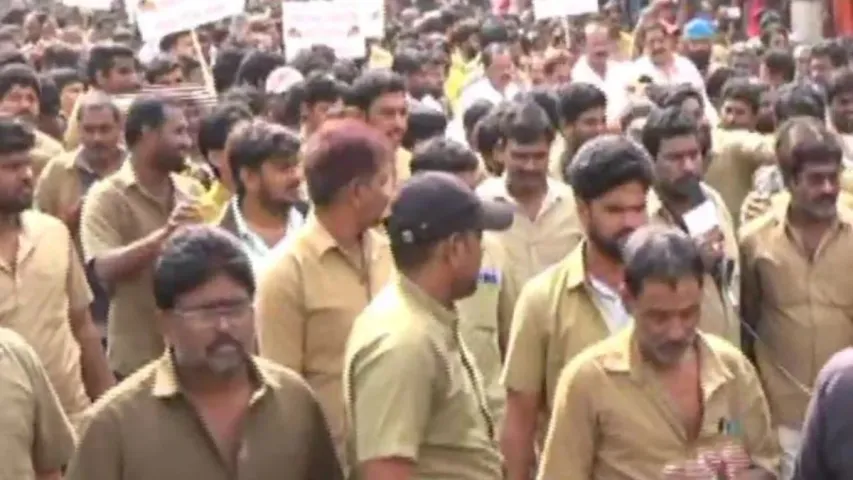 Autowala Protest: తూర్పుగోదావరి జిల్లాలో ఆటోవాలా బంద్.. రాజకీయ పార్టీలపై కన్నెర్ర..!