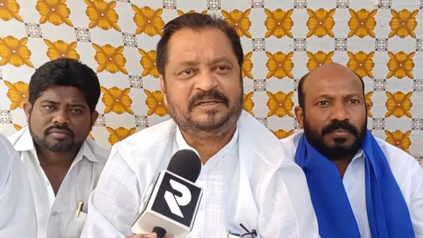 Ex MP Harsh Kumar : కోడికత్తి శ్రీనుని ఎంతకాలం జైల్లో ఉంచుతారు?: మాజీ ఎంపీ హర్షకుమార్