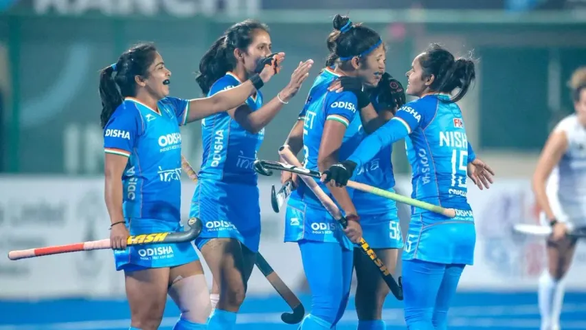 Womens Hockey Team :  ఇటలీని చిత్తుగా ఓడించిన భారత్...ఒలింపిక్స్ కు ఒక అడుగు దూరంలో మహిళల హాకీ జట్టు..!!