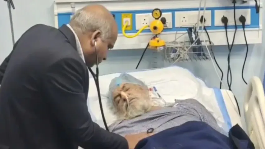 Haryana : గోతిలో పడిన అంబులెన్స్‌.. లేచి కూర్చున్న శవం!