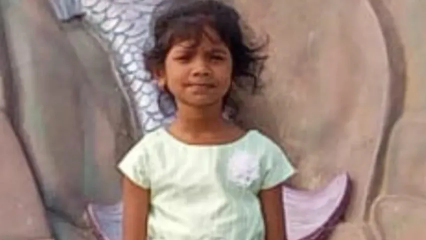Vishaka: మాంజా దారం తగిలి ఓ చిన్నారికి తీవ్ర గాయం