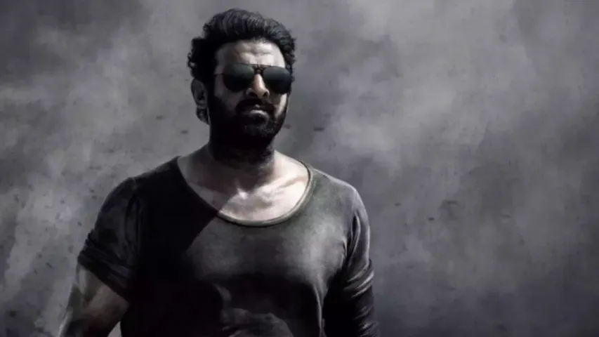 Prabhas : ప్రభాసే నా కాళ్లు పట్టుకున్నాడు.. సలార్‌ నటుడు సంచలన వ్యాఖ్యలు!