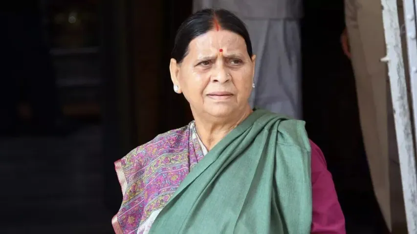 land for job scam : లాలూ ఫ్యామిలీకి..ఇతరులకు ఢిల్లీ కోర్టు సమన్లు..!!