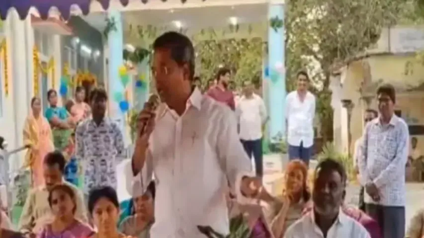 YCP Mla : ప్రజాప్రతినిధులే ఆస్తులు అమ్ముకోవాల్సిన దుస్థితి.. సొంతపార్టీ పైనే ఎమ్మెల్యే సంచలన వ్యాఖ్యలు!