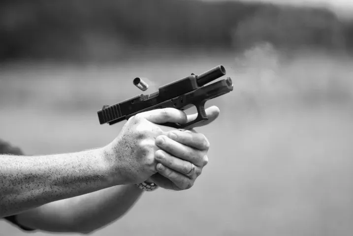 Firing In Mancherial : ఆస్థి కోసం అత్తామామలపై అల్లుడు కాల్పులు