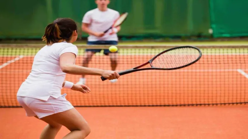 Tennis : రోజూ గంట టెన్నిస్‌ ఆడితే కలిగే ప్రయోజనాలు