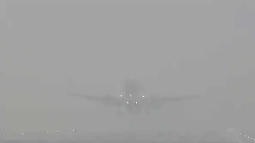 Gannavaram Airport : పొగమంచు ఎఫెక్ట్‌.. గాల్లో చక్కర్లు కొడుతున్న విమానాలు