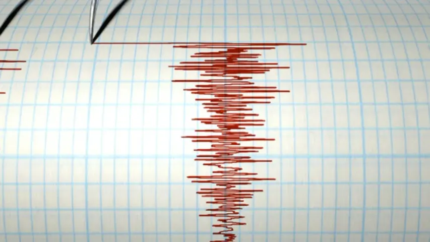 Earthquake : జమ్మూ కశ్మీర్ లో భారీ భూకంపం..రిక్టర్‌ స్కేలు పై 5.5 తీవ్రత నమోదు!
