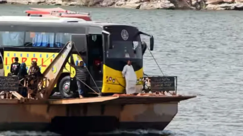 Ferry Sink In Nile River : నైలు నదిలో పడవ ప్రమాదం.. 10 మంది మృతి!