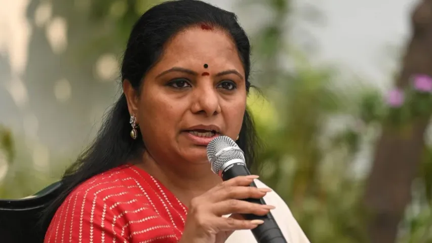 Kavitha : సూర్యునిపై ఉమ్మేస్తే అది తిరిగి మీ మీదే పడుతుంది.. రేవంత్‌పై కవిత ఆగ్రహం!