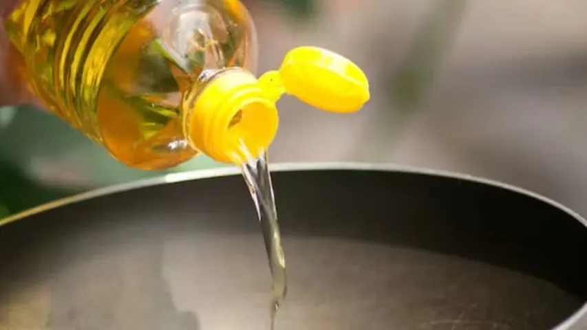 Health Tips: ఆహారంలో రిఫైన్డ్‌ ఆయిల్‌ వాడుతున్నారా..? అయితే మీరు విషాన్ని తింటున్నట్లే!