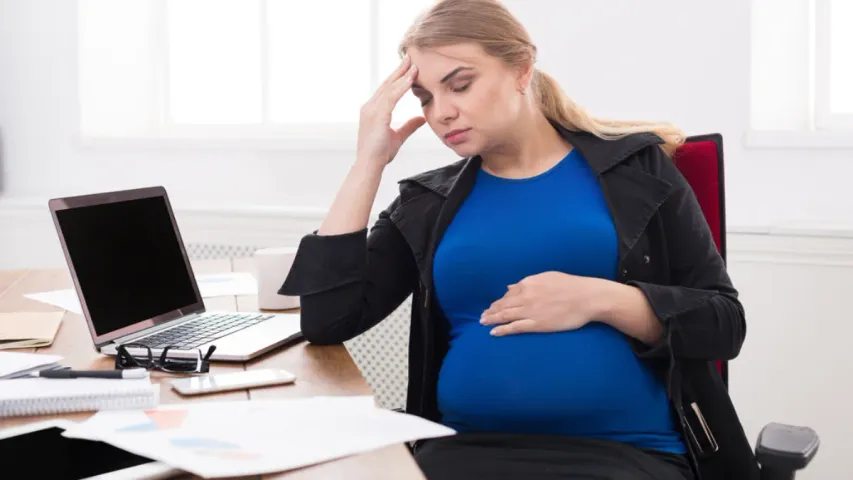 Pregnant : గర్భవతికి విషమిచ్చిన సహోద్యోగి.. ఎందుకో తెలిస్తే చెమటలు పడతాయి!
