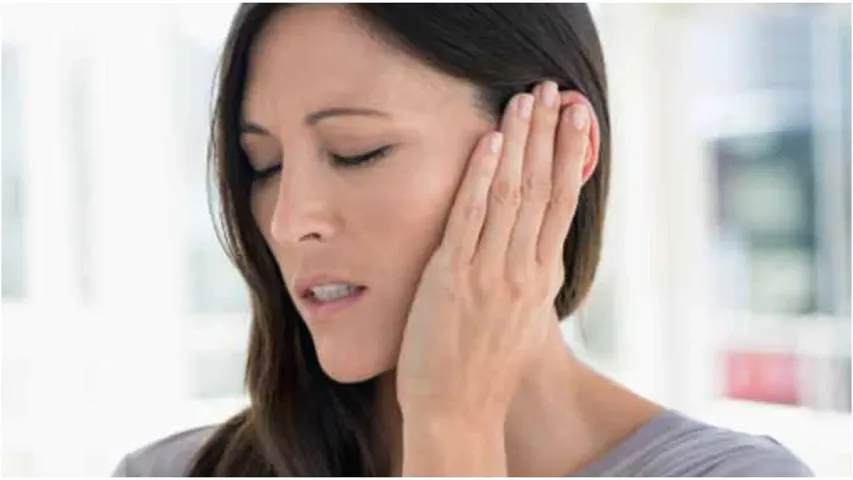 Ear Pain : అర్థరాత్రి చెవి నొప్పి వచ్చిందా.. ఇలా చేయండి