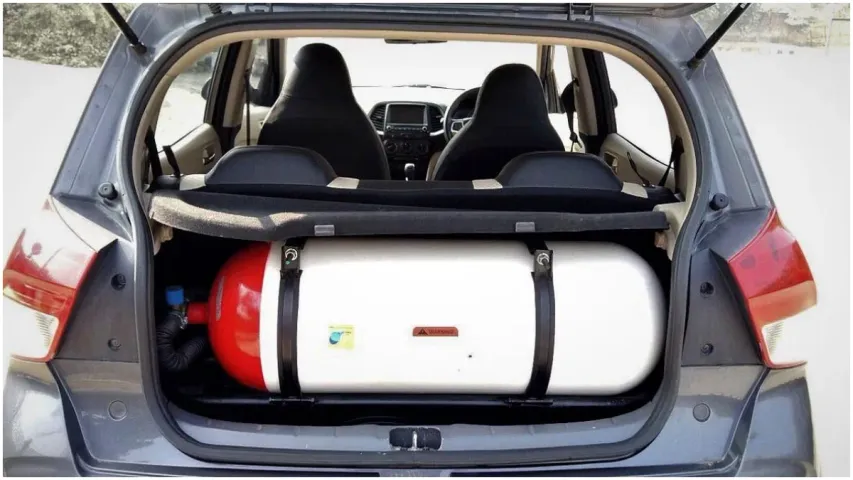 Car Tips: వేసవిలో మీ కారును ఇలా జాగ్రత్తగా చూసుకోండి.. లేకుంటే సమస్యలు తప్పవు!