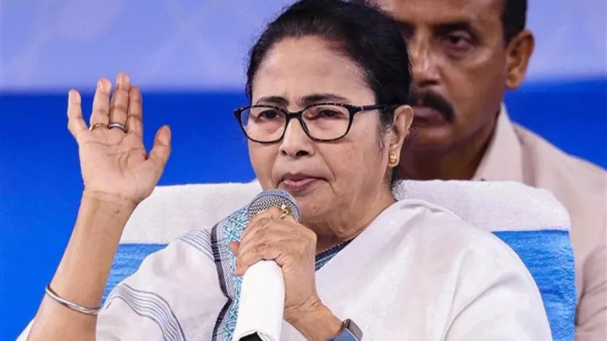 CM Mamata Banerjee: నీతి ఆయోగ్ సమావేశం నుంచి సీఎం మమతా బెనర్జీ వాకౌట్‌
