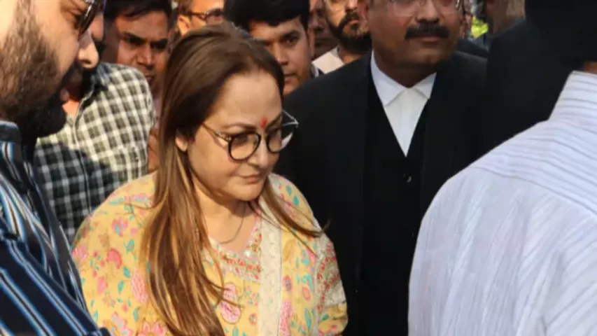 Jayaprada : కోర్టులో లొంగిపోయిన జయప్రద.. కేసుల నుంచి బయటపడేనా?