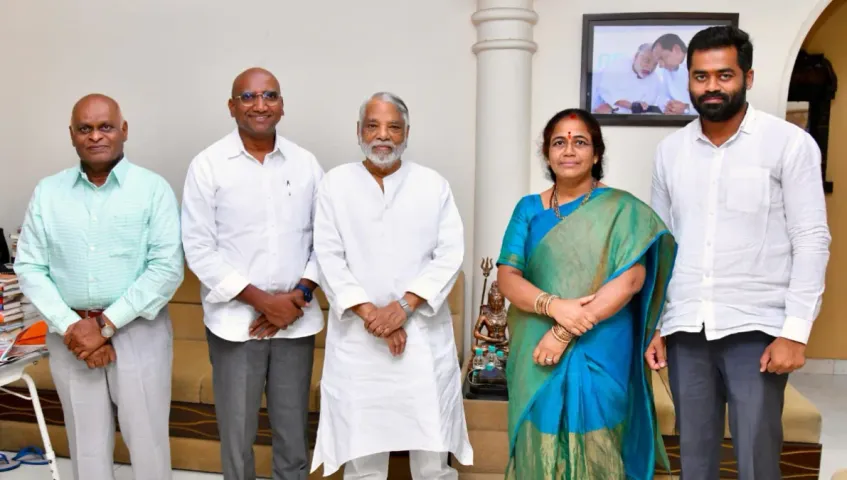 RS Praveen Kumar: కేశవరావుతో ఆర్‌ఎస్ ప్రవీణ్ భేటీ