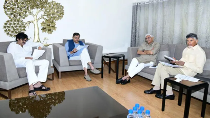 AP : ఎట్టకేలకు ఓ కొలిక్కి వచ్చిన టీడీపీ-జనసేన-బీజేపీ సీట్ల సర్థుబాటు.!