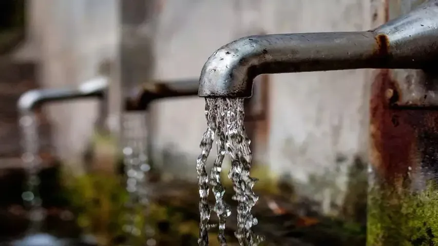 Water Wastage: నీరు వృథా చేస్తే రూ.5 వేలు ఫైన్.. ఎక్కడంటే