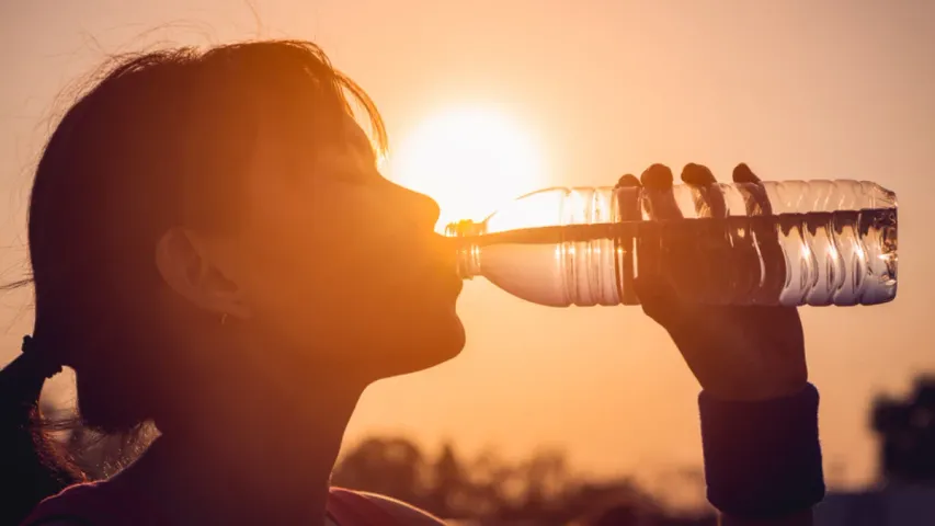 Summer Cool: ఫ్రిడ్జ్‌ అవసరమే లేదు.. ఈ చిన్న చిట్కాతో మీ వాటర్‌ కూల్‌ అయిపోతుంది!