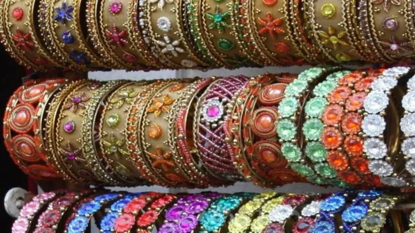 Hyderabad Laad Bazar Bangles : హైదరాబాద్ లాడ్‎బజార్ లక్క గాజులకు జీఐ ట్యాగ్..వీటి ప్రత్యేకత ఏంటో తెలుసా?