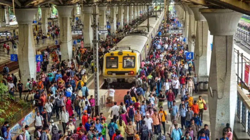 Maharashtra Govt: మహాసర్కార్ కీలక నిర్ణయం..బ్రిటీష్ కాలం నాటి 8 రైల్వే స్టేషన్ల పేర్లు మార్పు..!