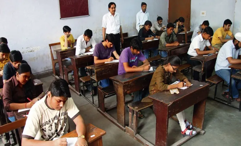 JEE Main Exam: రేపటి నుంచి జేఈఈ మెయిన్ పరీక్షలు..