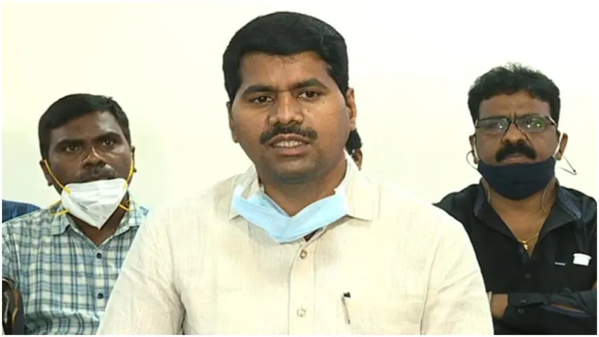 AP: సచివాలయ ఉద్యోగుల సంఘం అధ్యక్షుడు వెంకటరామిరెడ్డి సస్పెండ్!