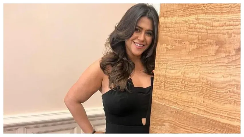 Bollywood: 48 ఏళ్ల ప్రముఖ సినీ సెలబ్రిటీ.. ఇంకా పెళ్లి కాలేదు కానీ తల్లయింది..!