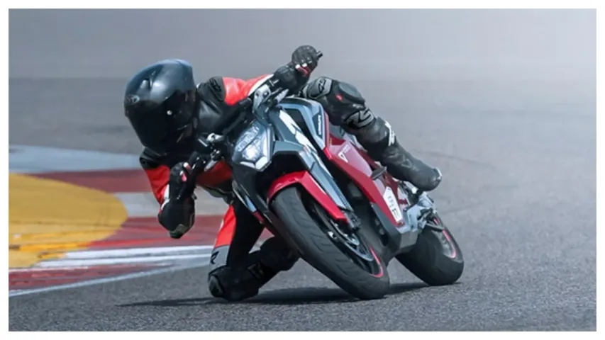 F77 MACH 2: మతిపోయే ఫీచర్లతో కొత్త ఎలక్ట్రిక్ బైక్ మార్కెట్‌లోకి వచ్చేసింది.. ఒక్కసారి చార్జ్ చేస్తే 323 కి.మీ వెళ్లే ఎలక్ట్రిక్ బైక్!