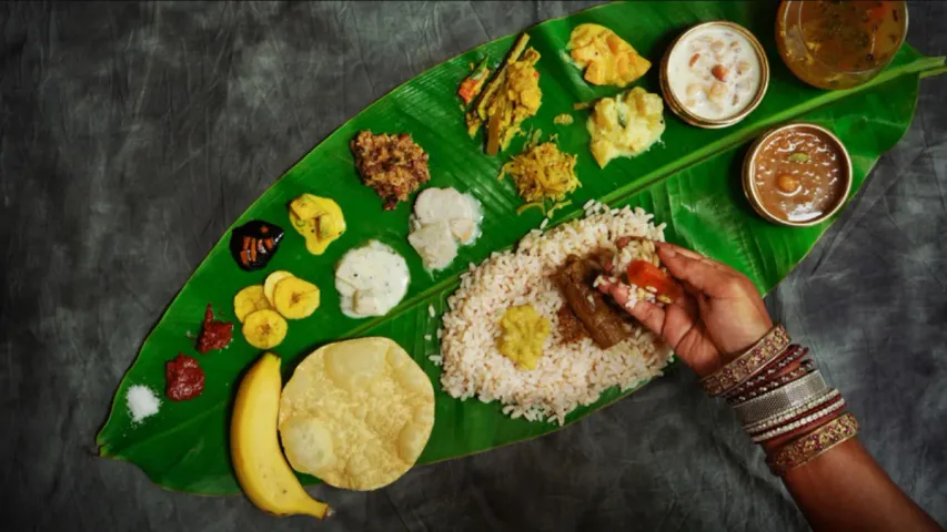 Life Style: ఆహారాన్ని చేతులతో ఎందుకు తింటారో తెలుసా..? సైన్స్ ఏం చెబుతోంది .?