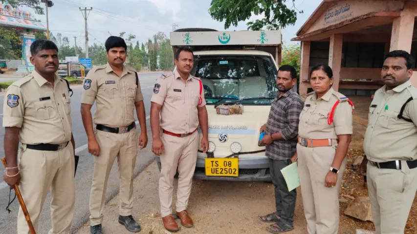 Siddipet: సిద్దిపేట జిల్లాలో భారీగా నగదు పట్టివేత