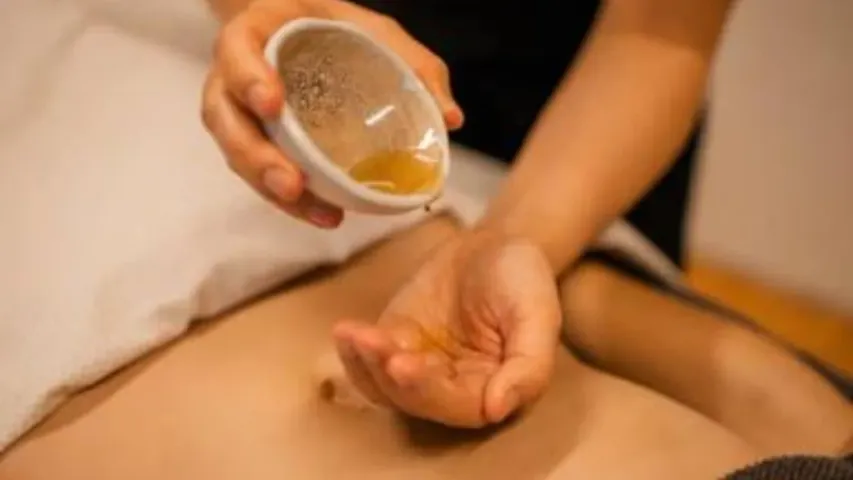 Stomach Oil : రాత్రి పూట పొట్టకు ఏ నూనె రాస్తే మంచిది..?