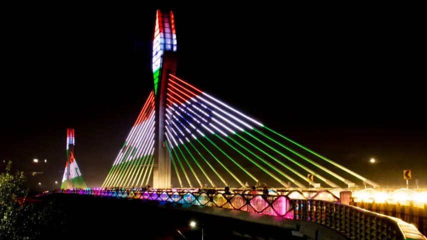 Hyderabad: కేబుల్ బ్రిడ్జ్ పై ఇలా చేస్తే రూ.1000 ఫైన్