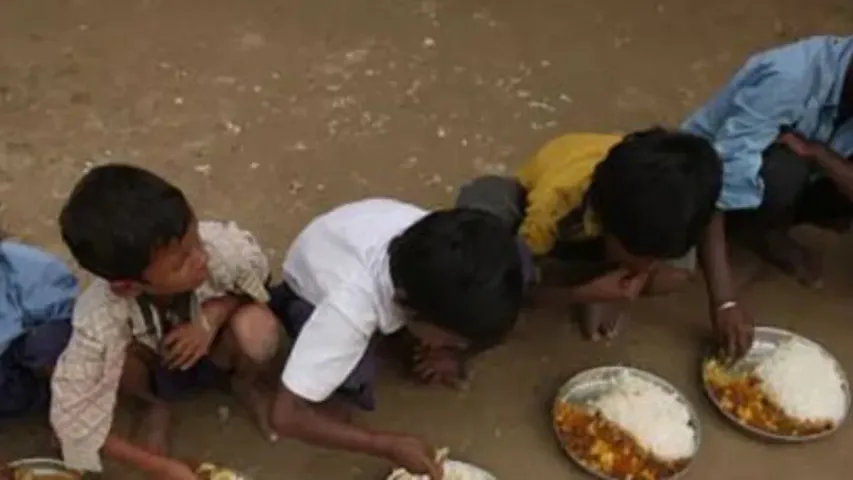 Food Poison: స్కూల్ లో ఫుడ్ పాయిజన్.. 14 మంది అస్వస్థత