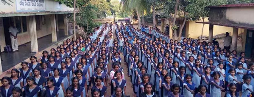 Breaking: ఏపీలో పాఠశాలలకు వేసవి సెలవులు ఎప్పటి నుంచి అంటే..!