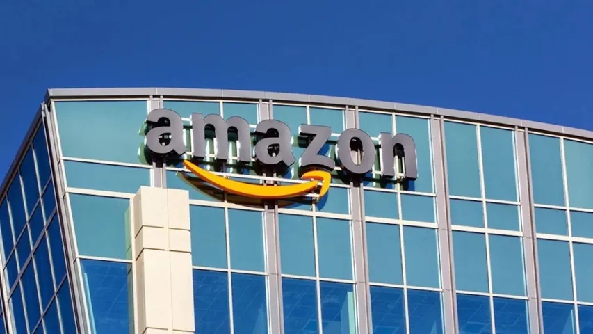 Amazon Employee: నువ్వు మాములోడివి కాదు బాస్.. రూ.3.2 కోట్లు కాజేసిన అమెజాన్ ఉద్యోగి అరెస్ట్