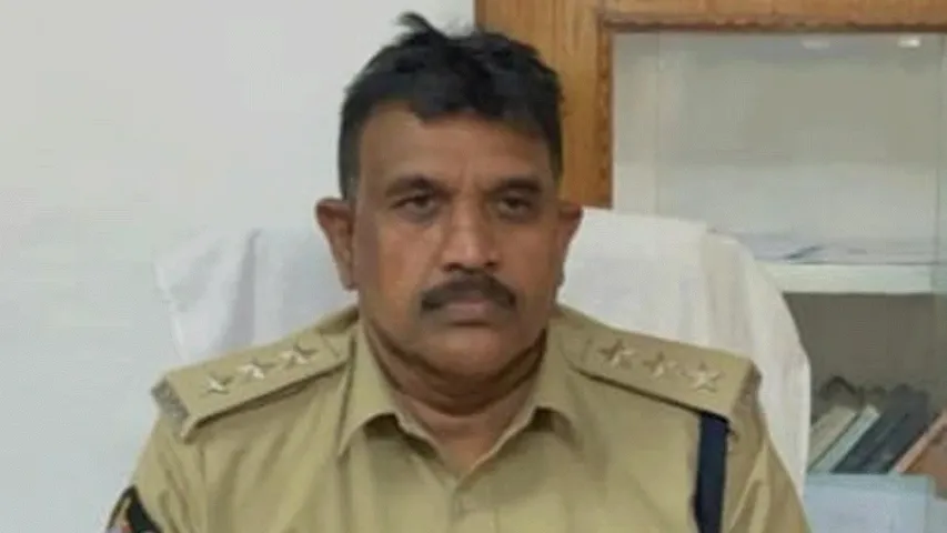 Election Commission: ఏపీలో అల్లర్లు.. మరో పోలీస్ అధికారిపై వేటు