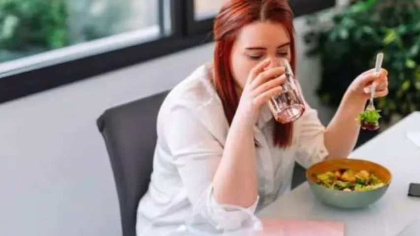 Health tips:ఆహారం తిన్న వెంటనే నీళ్లు తాగుతున్నారా? మీ ఆరోగ్యం గోవిందే