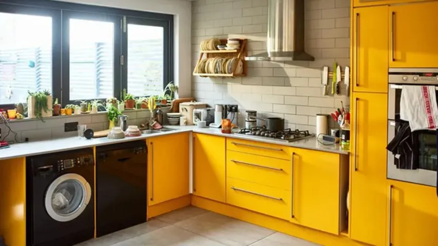 Kitchen Vastu: మీ వంట గదిలో ఈ వస్తువులు ఉన్నాయా..? జాగ్రత్త..!
