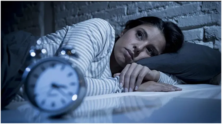 Sleep Deprivation : ఏంటీ..! నిద్రలేమి గుండె పోటు, క్యాన్సర్ కు కారణమా..?