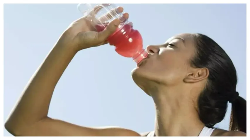 Electrolytes: ఎలక్ట్రోలైట్స్‌ తీసుకుంటున్నారా? అయితే ఇది తప్పకుండా చదవండి..