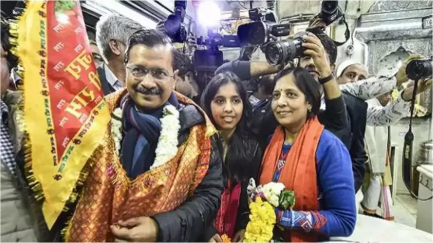 Delhi: యాక్షన్‌లోకి దిగిపోయిన ఆప్ సీఎం కేజ్రీవాల్..ఢిల్లీలో రోడ్‌షో