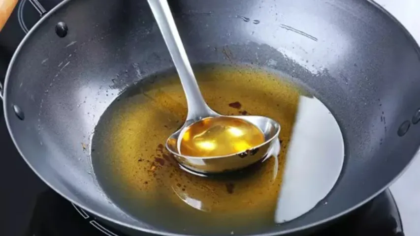 Used Oil: వాడిన నూనెలో వండిన ఆహారం ఆరోగ్యానికి ఎంత ప్రమాదకరం? తెలిస్తే షాకే!
