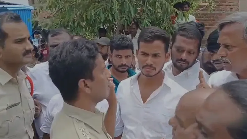 Janagama: జనగామ జిల్లాలో బీఆర్ఎస్ vs కాంగ్రెస్.. పరిస్థితి ఉద్రిక్తం.. 